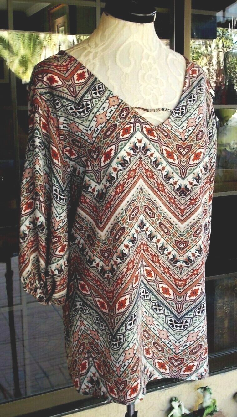 3/4 Sleeve Criss Cross Southwest Print Torrid Tunic Blouse Sz. 1 45″ Bust
