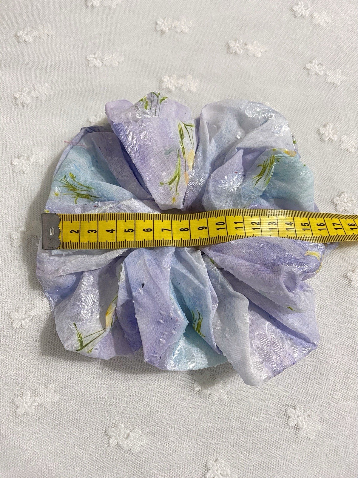 [US Seller] Random 4pcs Handmade Medium Large Size Classic Floral Hair Scrunchie