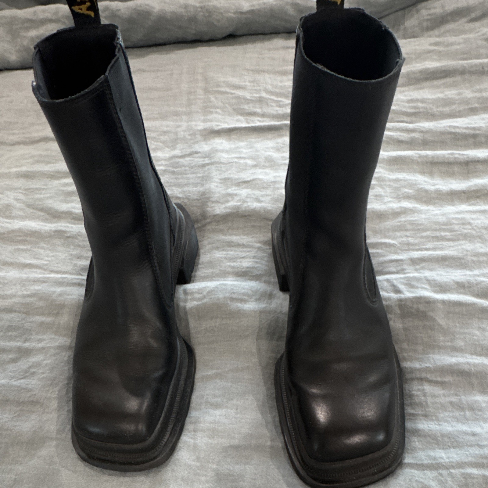 Dr. Martens Women’s Black Leather Chelsea Ankle Boots Square Toe US 9 M