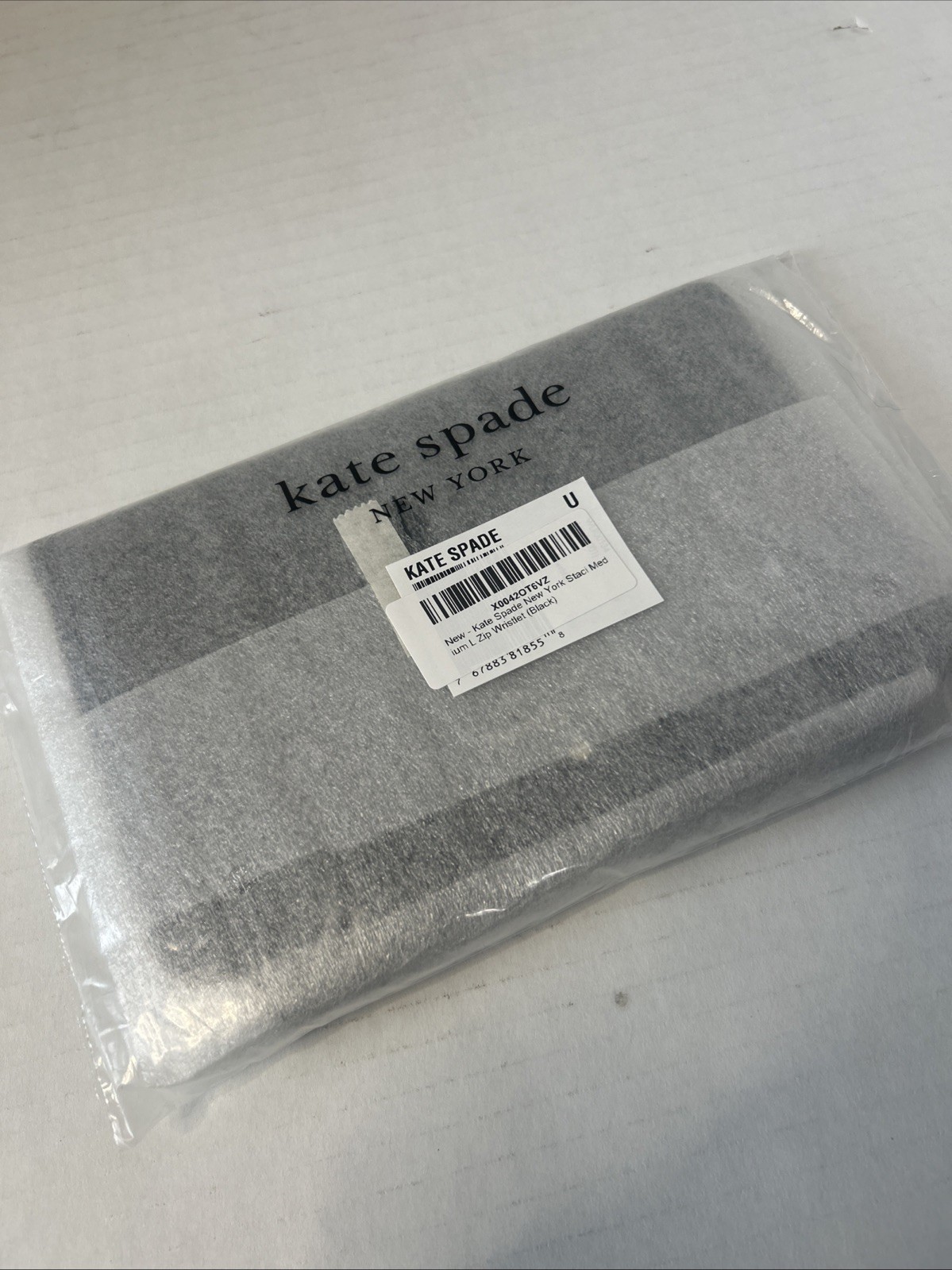 NWT Kate Spade staci medium l-zip saffiano leather wristlet Black