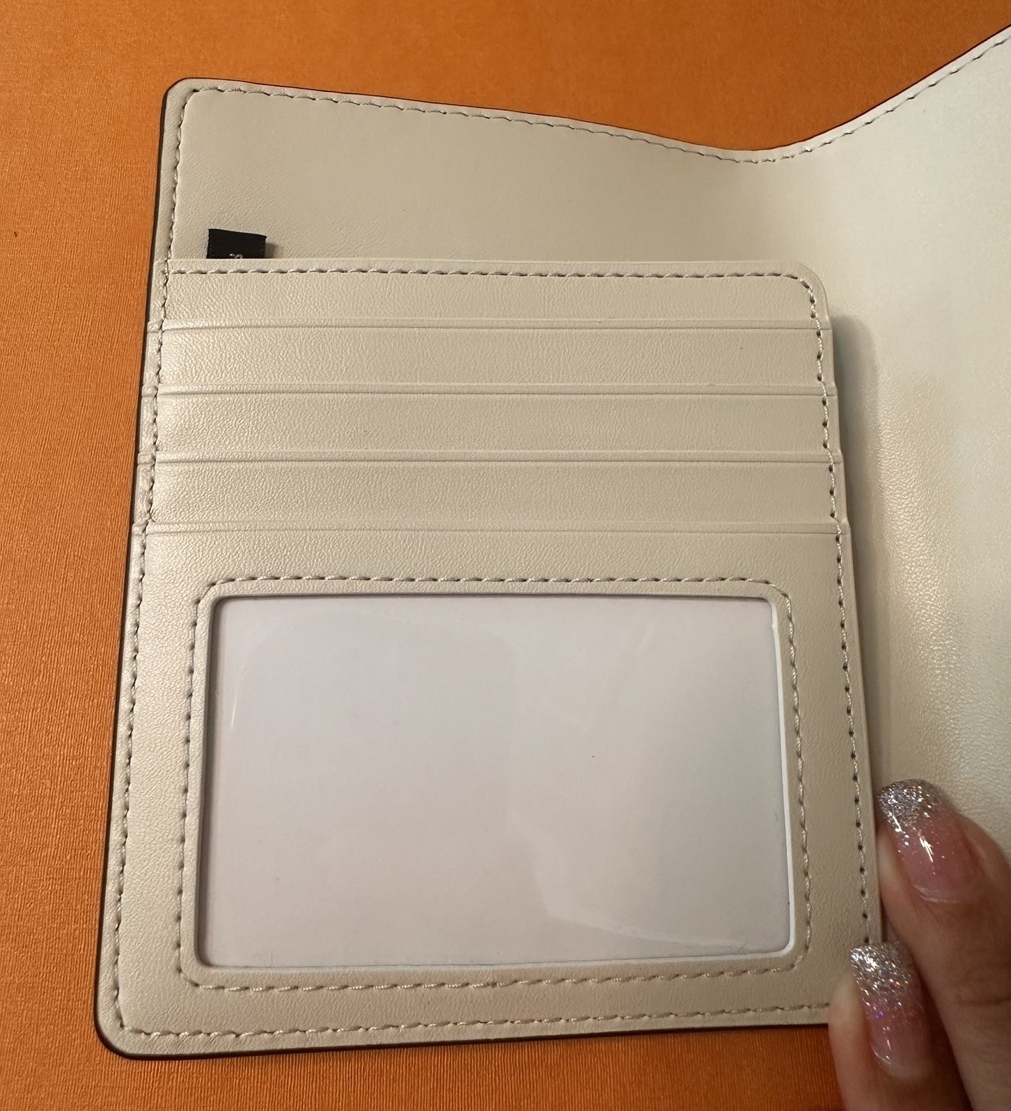 NWOT Marc Jacobs The City Paris Passport Case Leather City Capsule