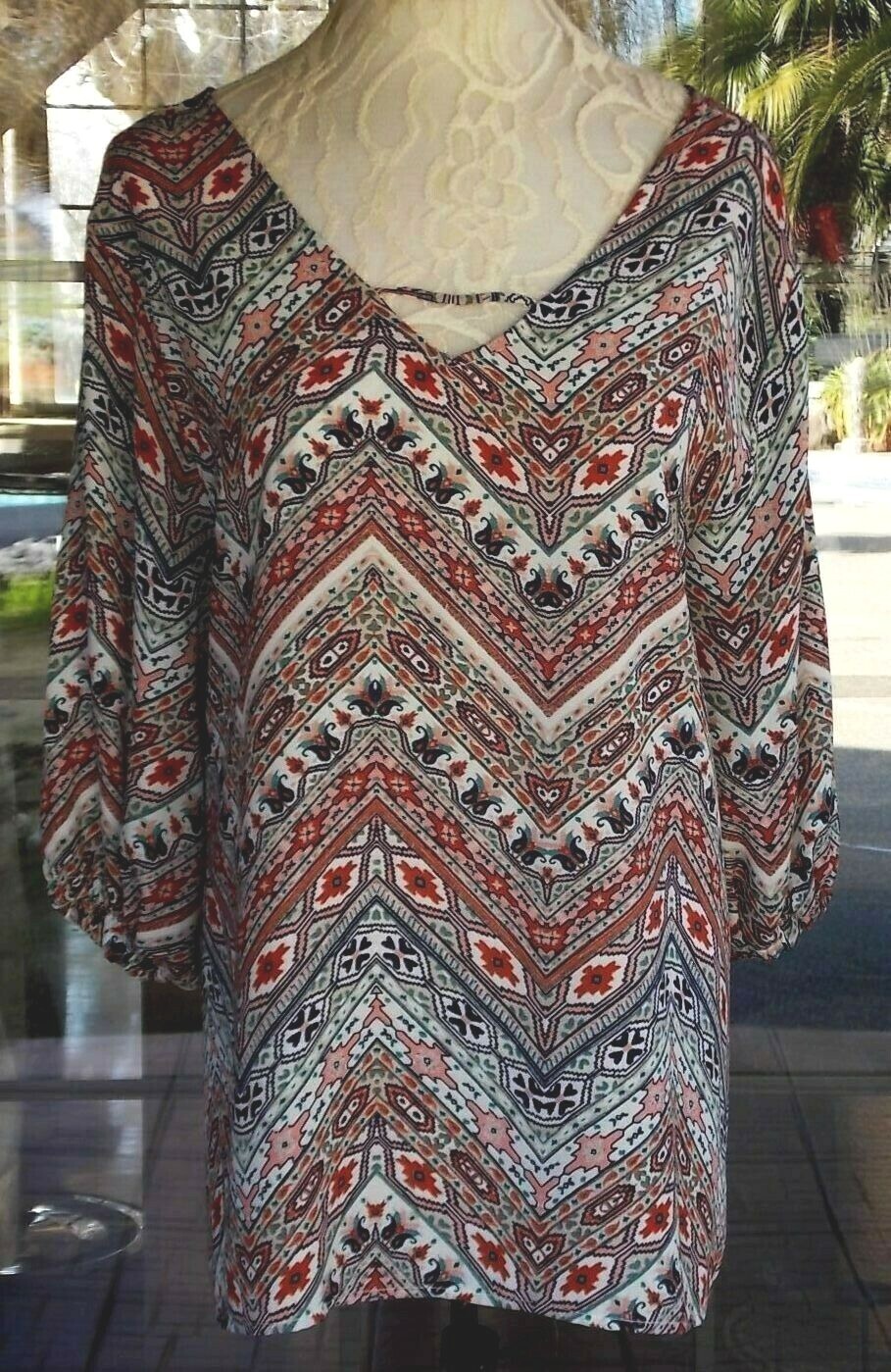 3/4 Sleeve Criss Cross Southwest Print Torrid Tunic Blouse Sz. 1 45″ Bust