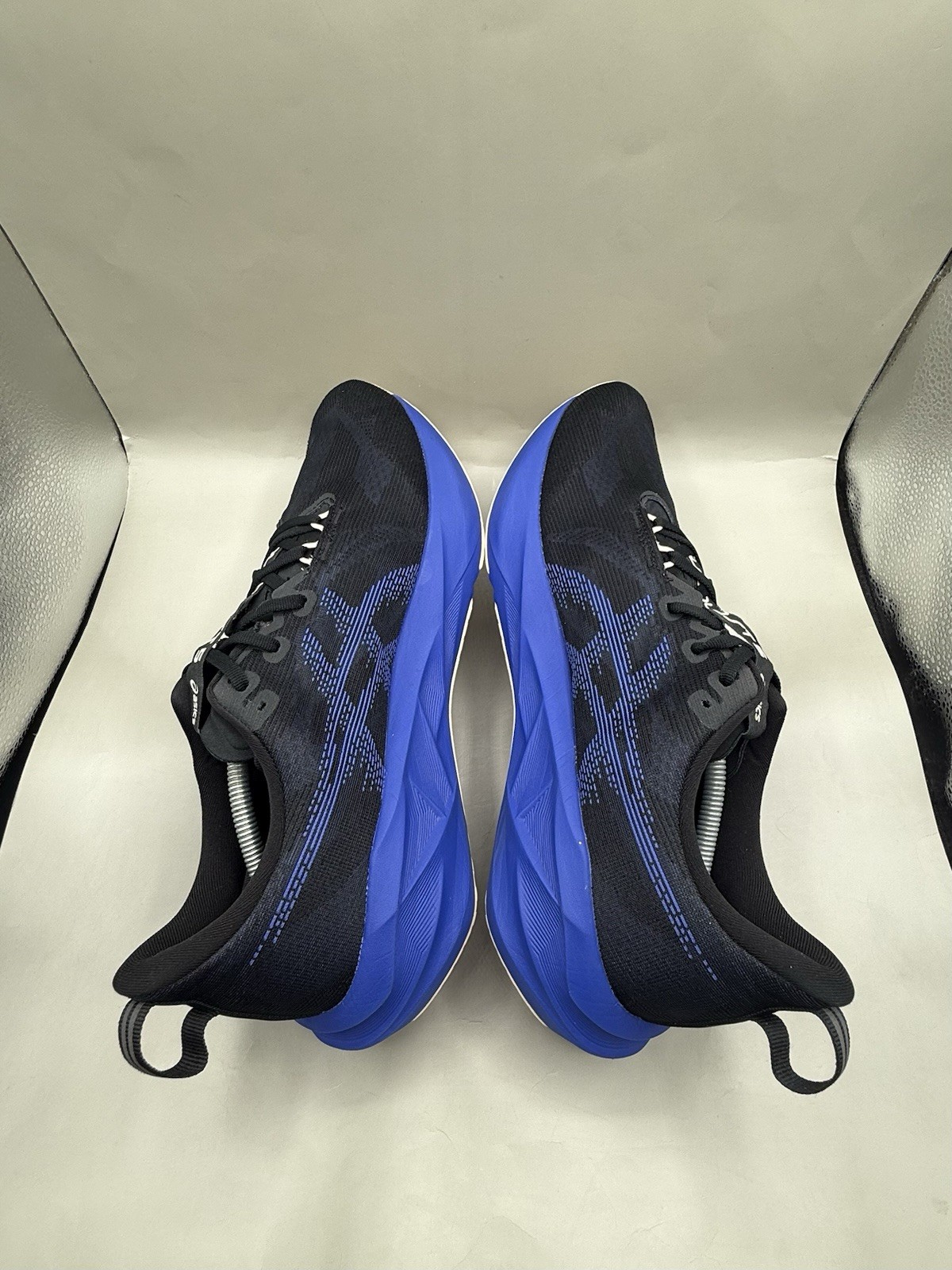 Authentic Asics Novablast 5 Black Cobalt Burst Running Men Size 13 Clean