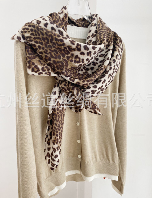 70% Cashmere 30% Silk Neckerchief Shawl leopard Print Bandana Scarf 53” Wrap