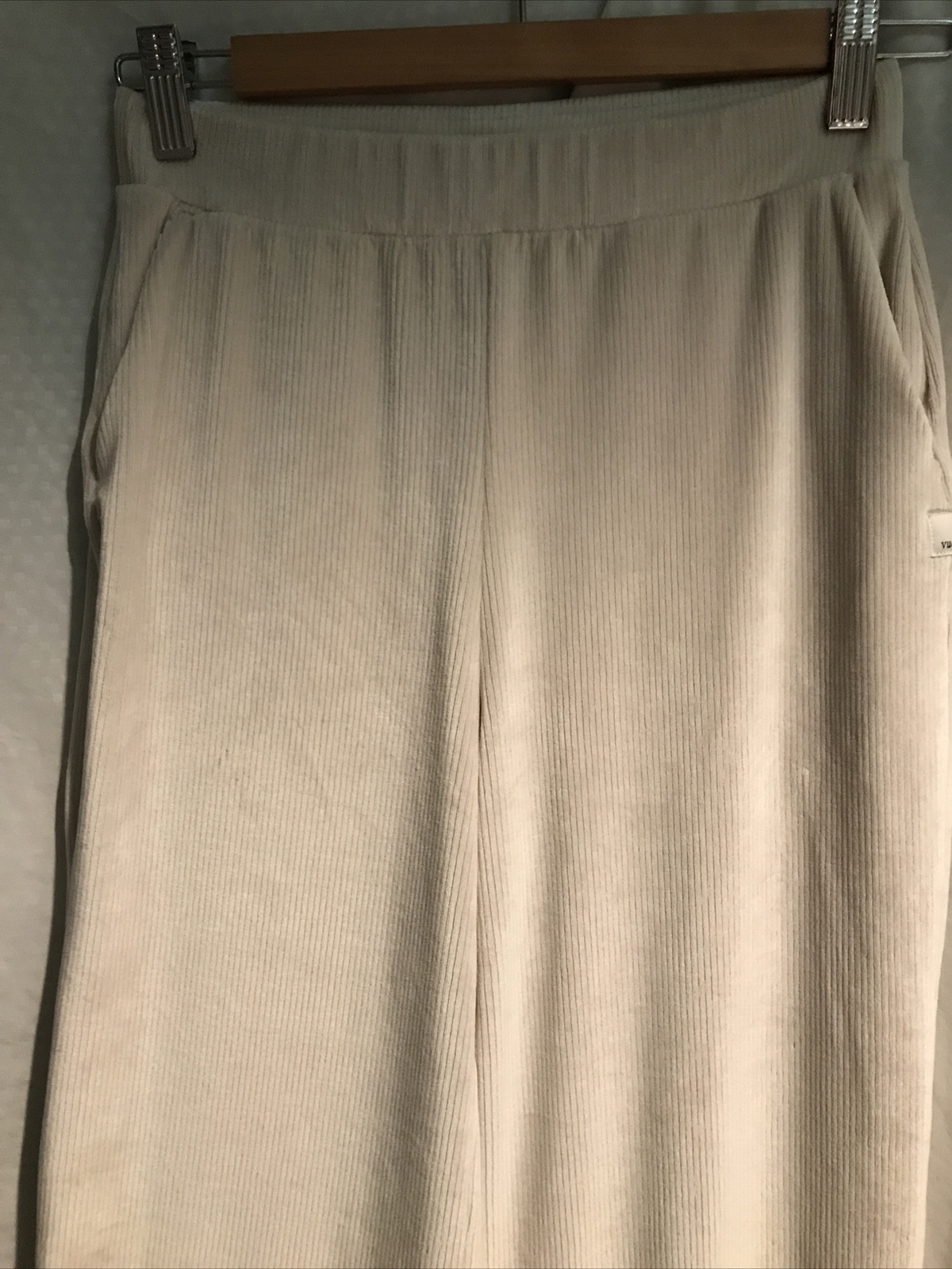 VUORI Velour Velvety Cream Color Wide Leg Pants Size XS Inseam 28,5 In