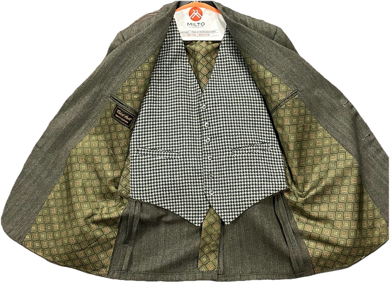 1960s/70s Robert Hall 3 Piece Vintage Suit Sage Green Reversible Vest Size 40R