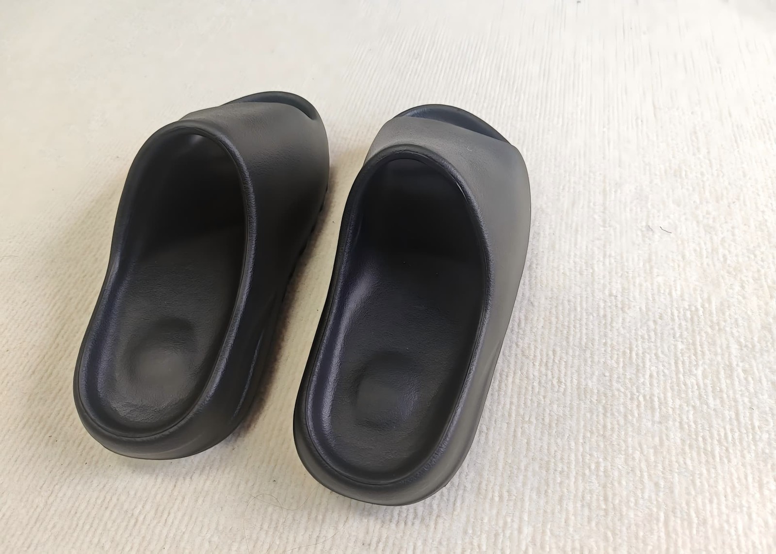 Yeezy Slide YZY YS-01 Black AUTHENTIC NEW 100% Authentic Sizes 6-12