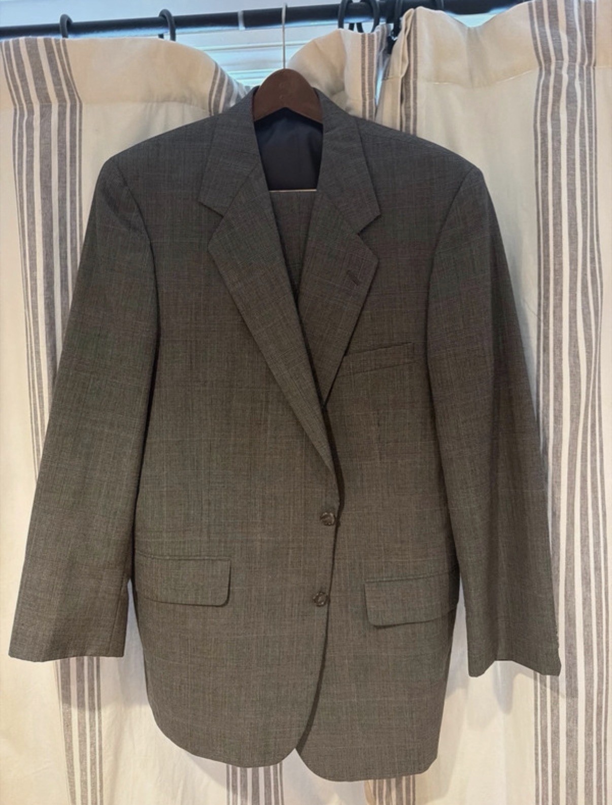 Jeffrey Banks Gray Check Wool Blend 3-Piece Suit 46R 2-Button 40×32