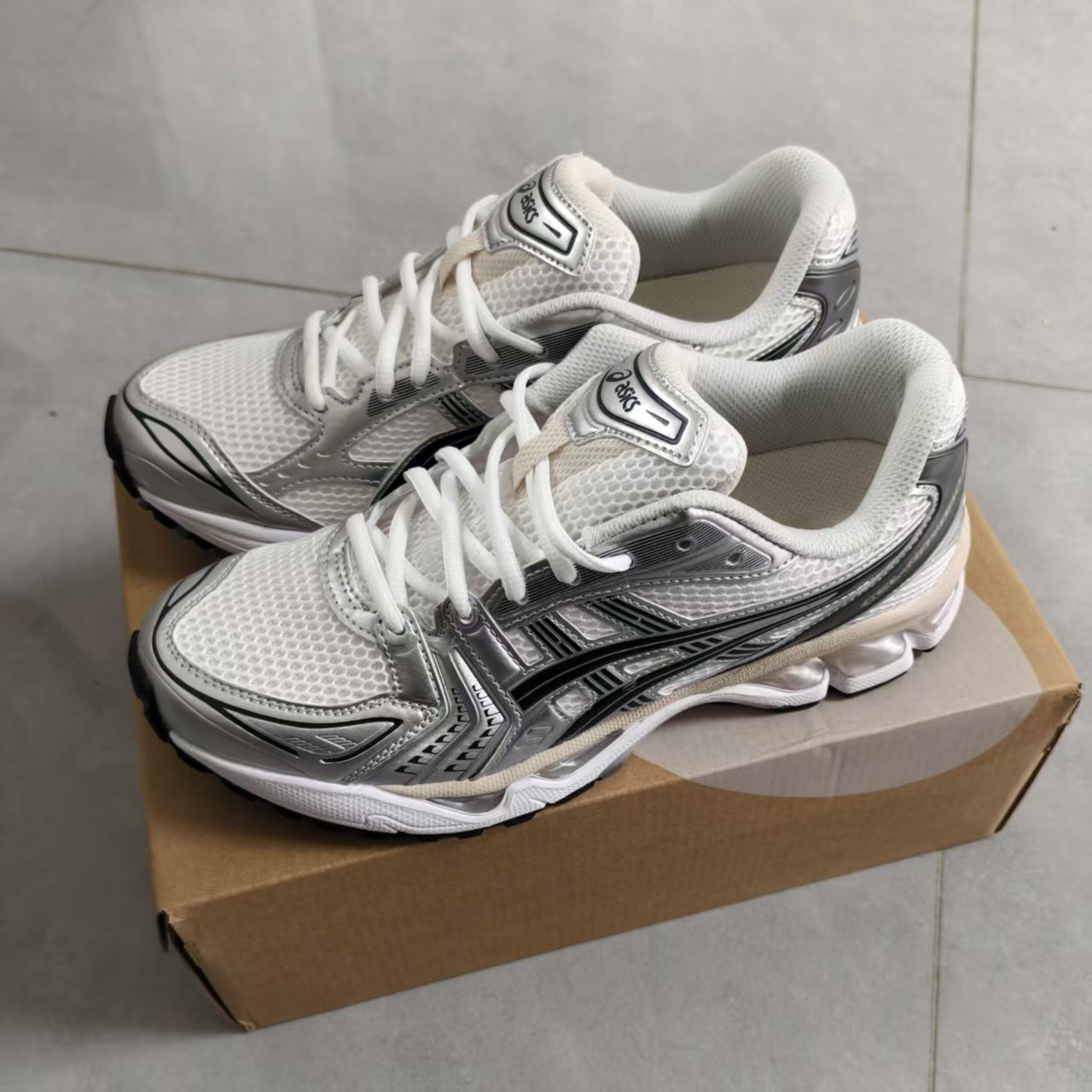 ASICS Gel-Kayano 14 White, Graphite, Grey 1203A537-110 Men’s, Brand New