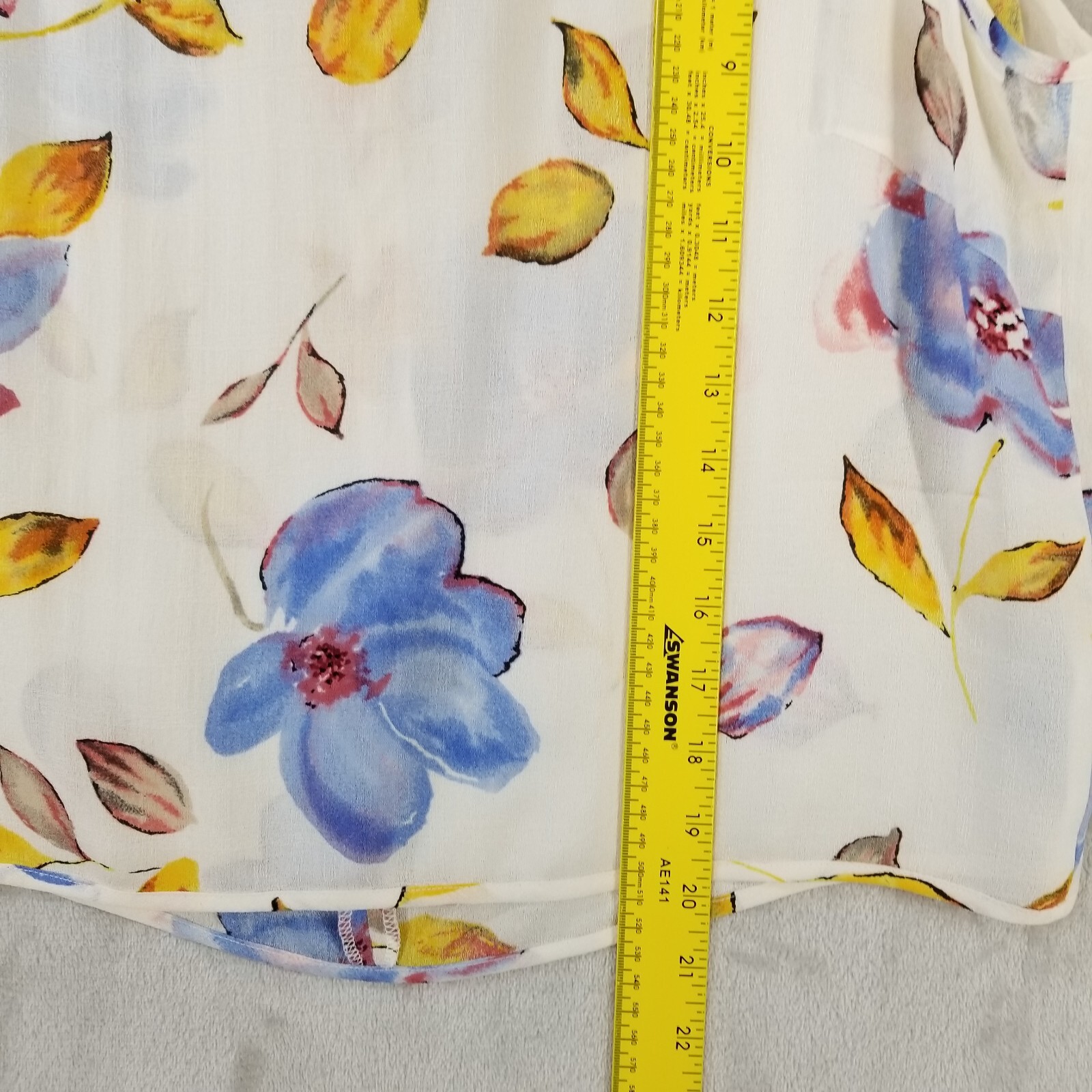Vtg Anne Klein Top Women 12 Floral 100% Silk Sleeveless Shell Keyhole Back Money