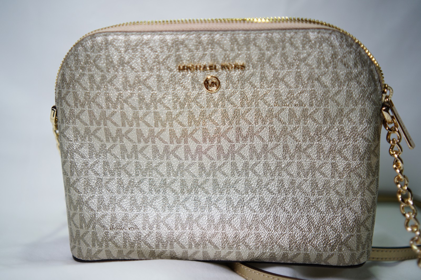 Michael Kors Jet Set Travel Dome Crossbody – Pale Gold Metallic Logo Design