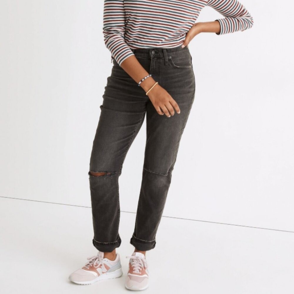 Madewell The High-Rise Slim Boyjean in Caton Wash: Ripped-Knee Edition Size 28