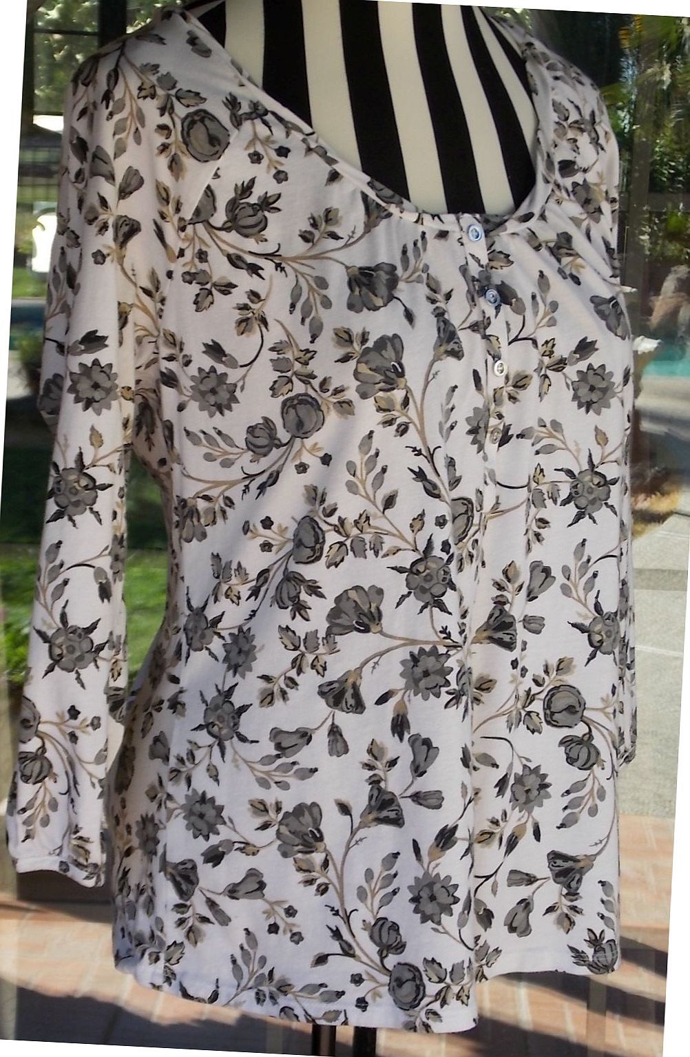 3/4 Sleeve Basic Edition Ruched Neckline Knit Shirt Sz. M 42″ Bust