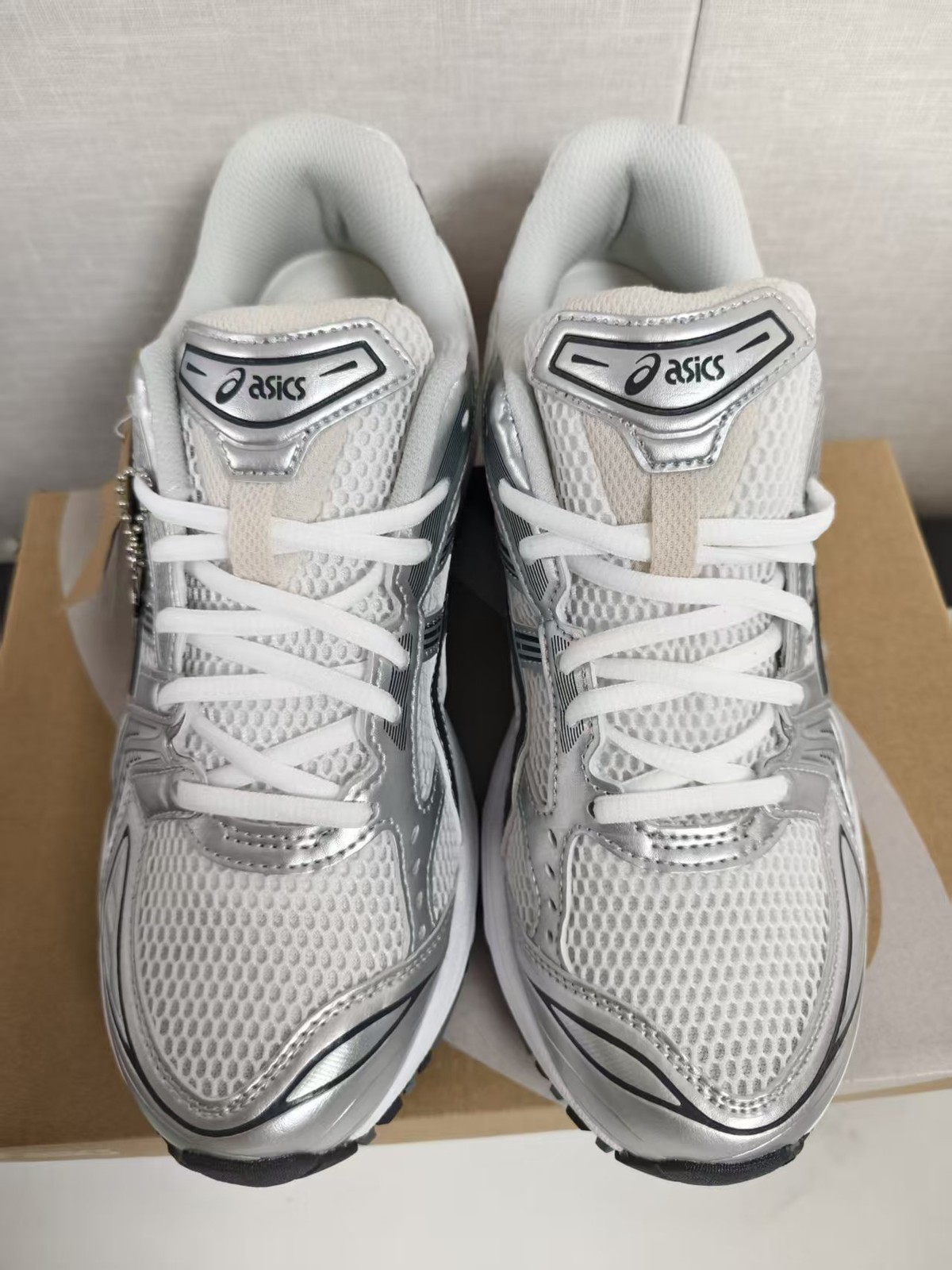 ASICS Gel-Kayano 14 White, Graphite, Grey 1203A537-110 Men’s, Brand New