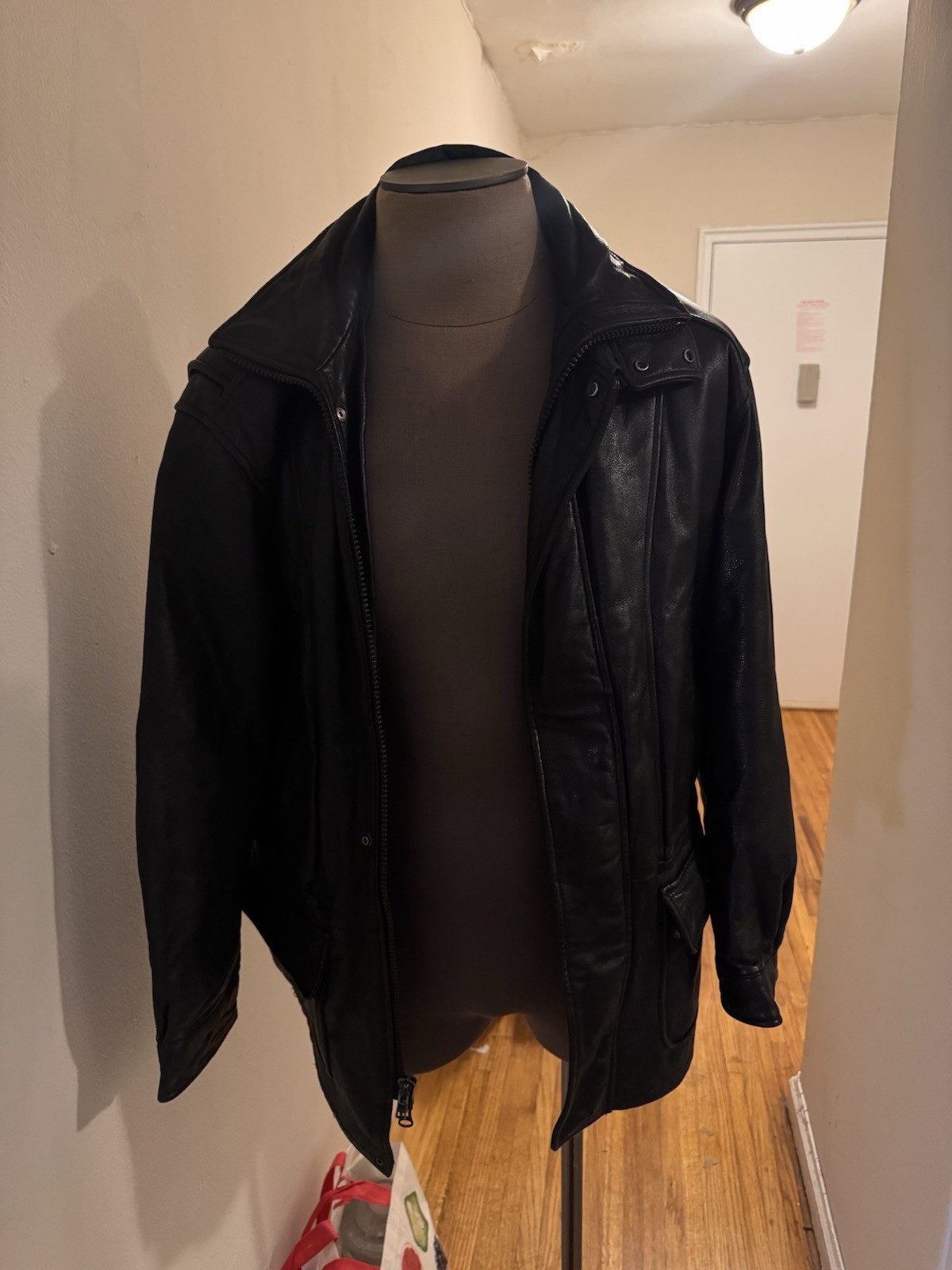 London Fog Men’s Black Leather Jacket M Zip Front Stand-Up Collar Lined