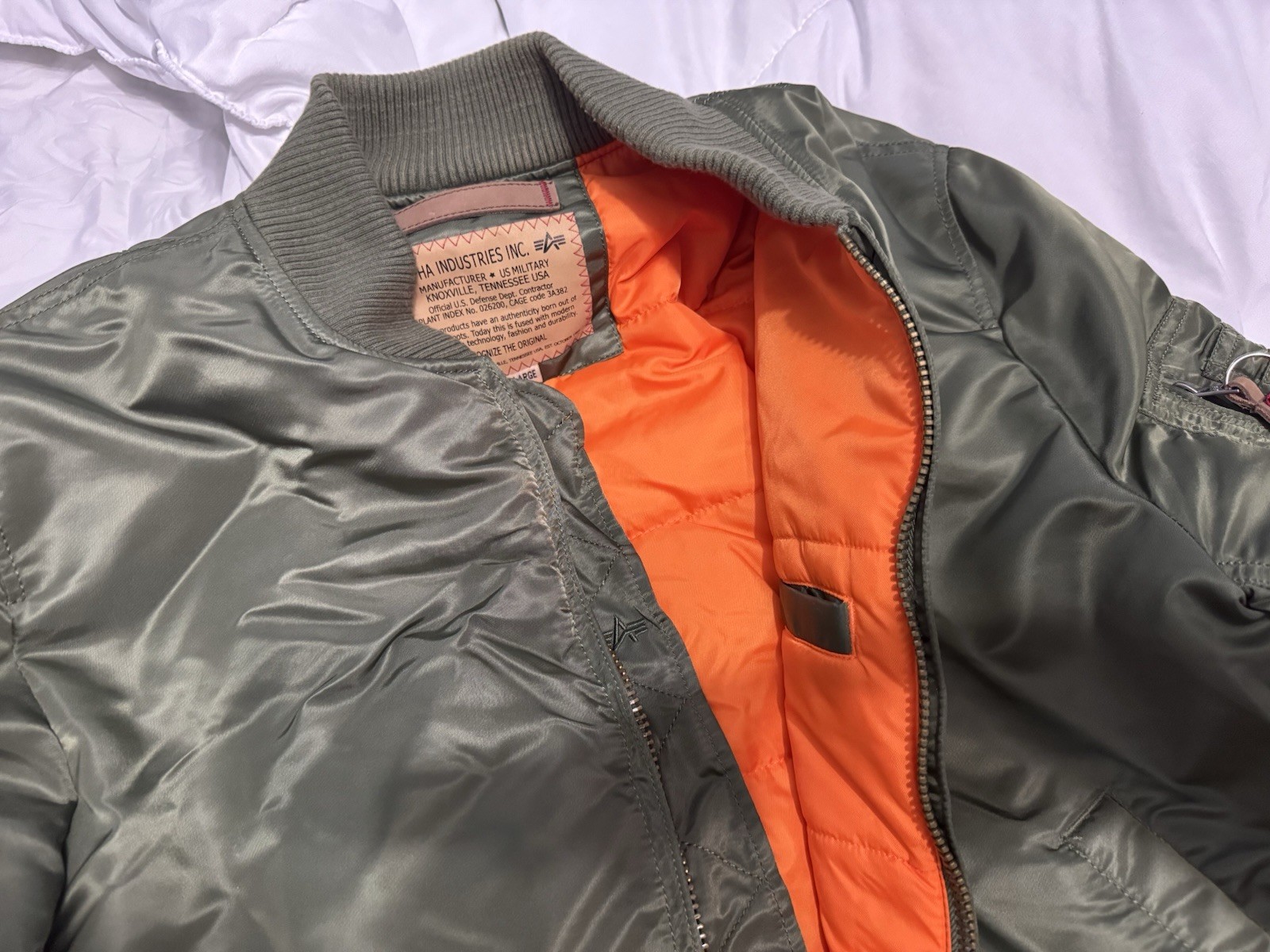 Alpha Industries MA-1 Bomber Flight Jacket / VF59 Fit (Slim) / Sage Green / XL