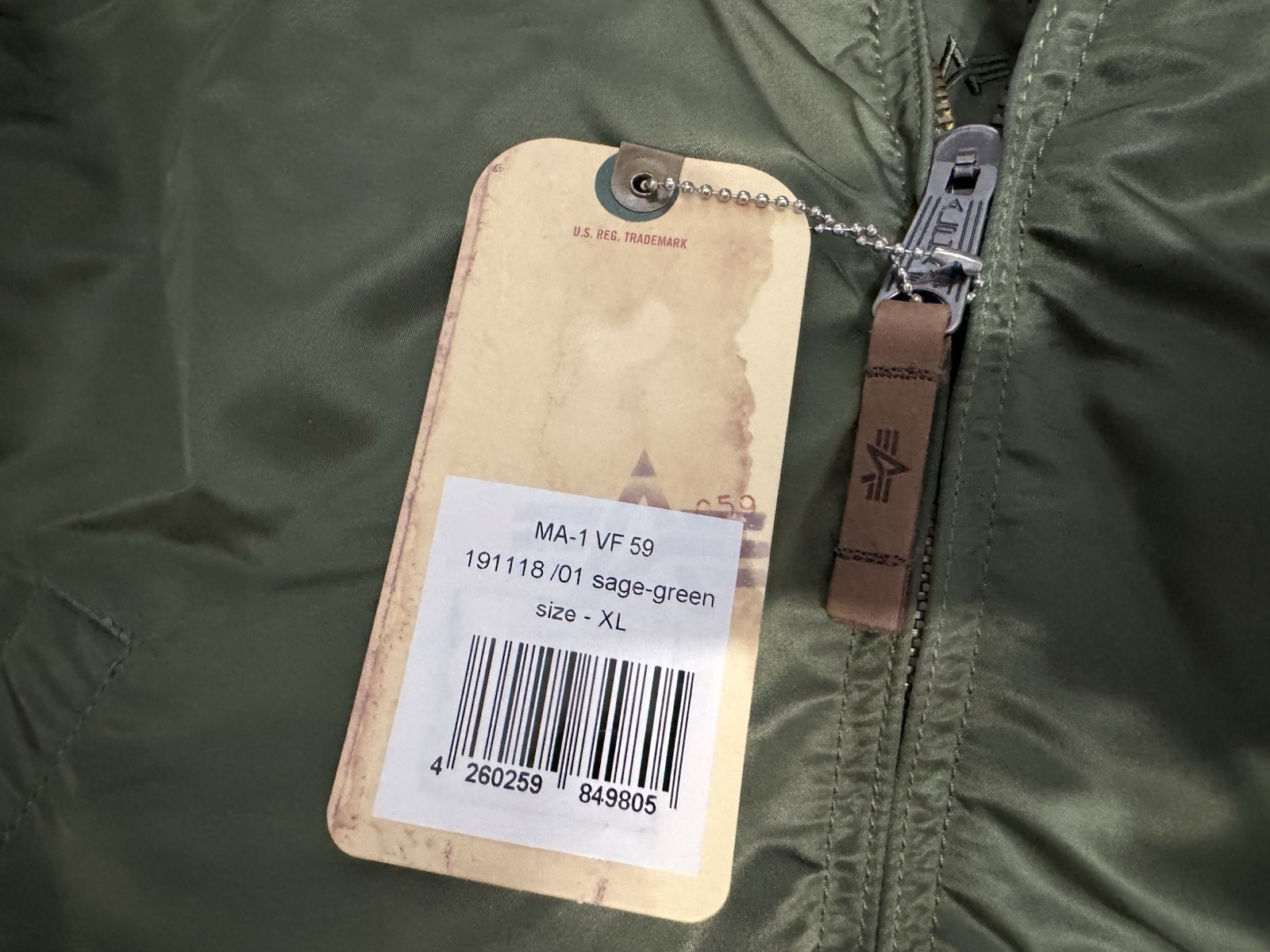 Alpha Industries MA-1 Bomber Flight Jacket / VF59 Fit (Slim) / Sage Green / XL