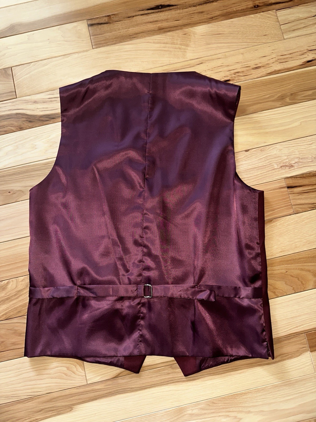 Men’s Burgundy Suit 38R Slim Fit 3 Piece Prom Wedding Formal $395 Retail