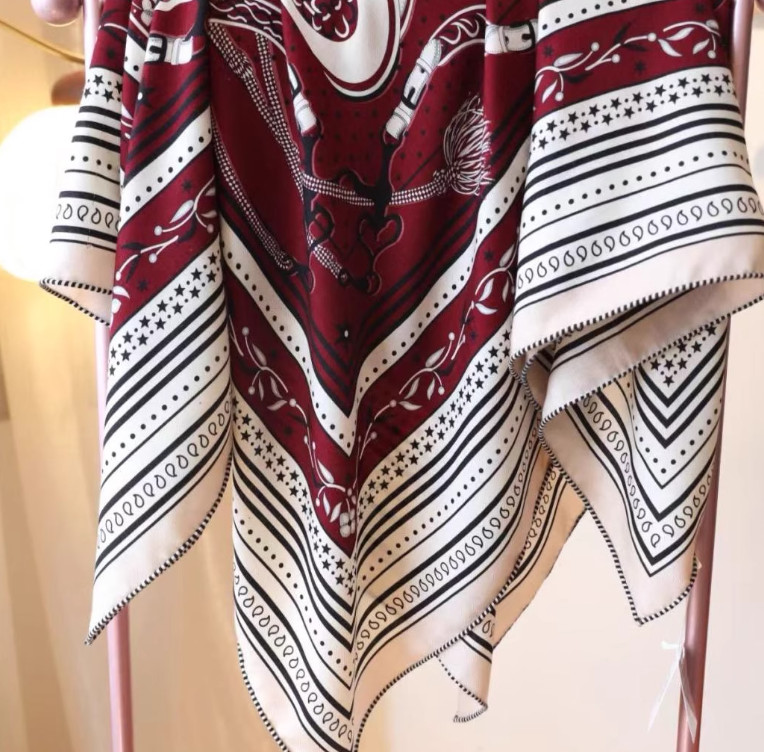 70% Cashmere 30% Silk Wrap Scarf Red Chain Print Double Face Print Shawl 55”
