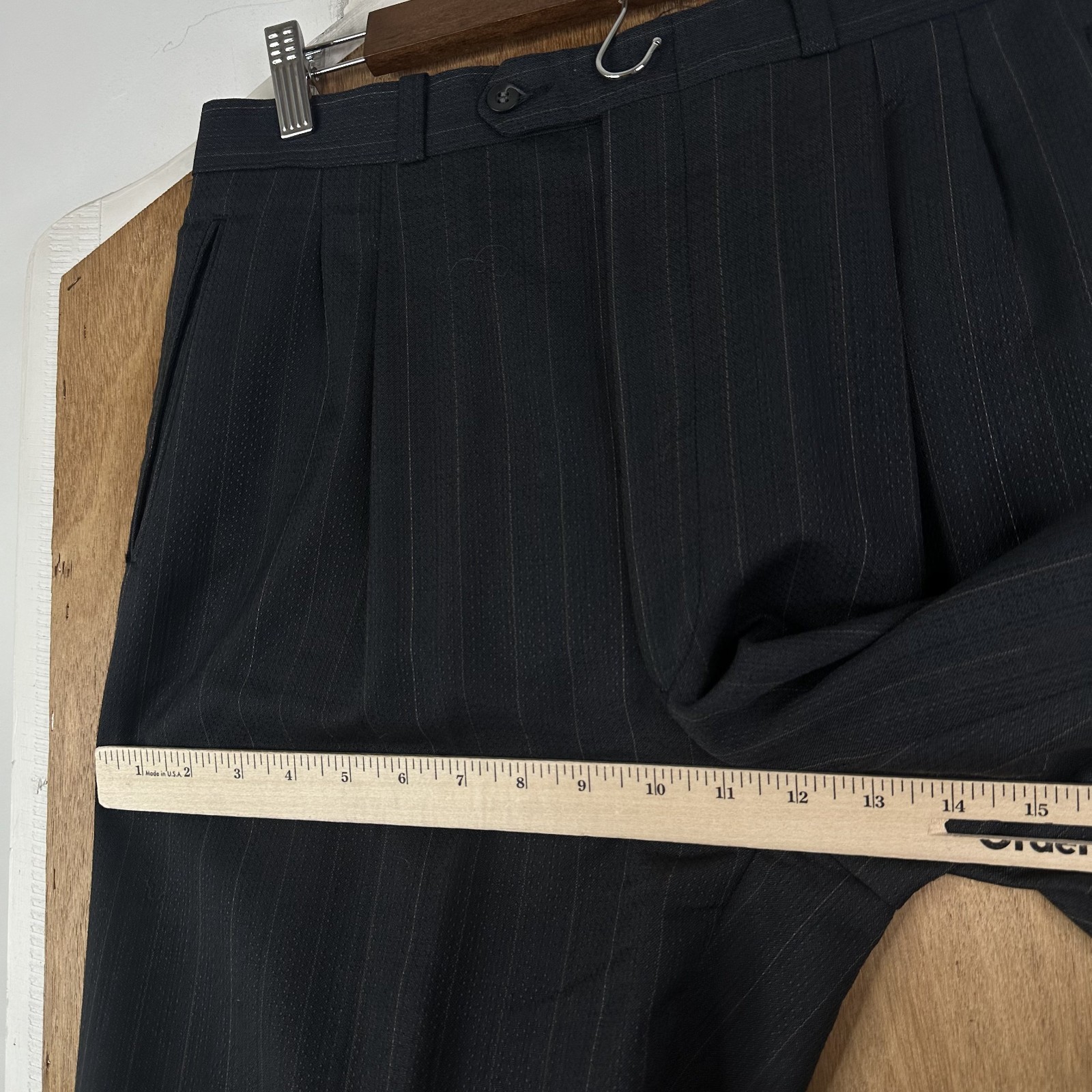 VTG Double Breasted Suit Mens 42R Gray Pinstripe Wool Pants 30×32 Canvased Retro