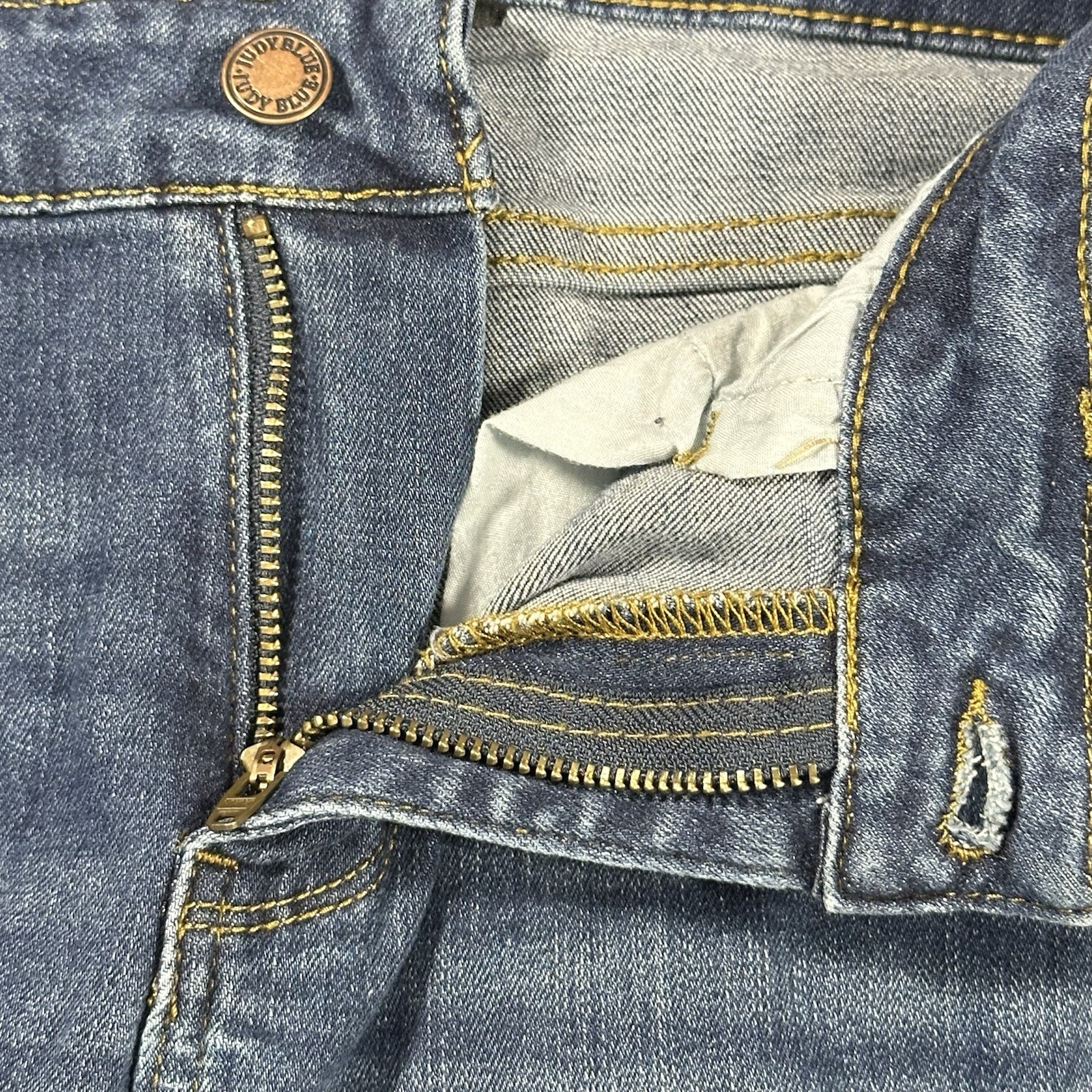 Judy Blue Relaxed Fit Cropped Jeans Womens 29 Medium Wash Stretch Denim Casual